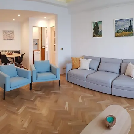 Apartment Lifestyles
